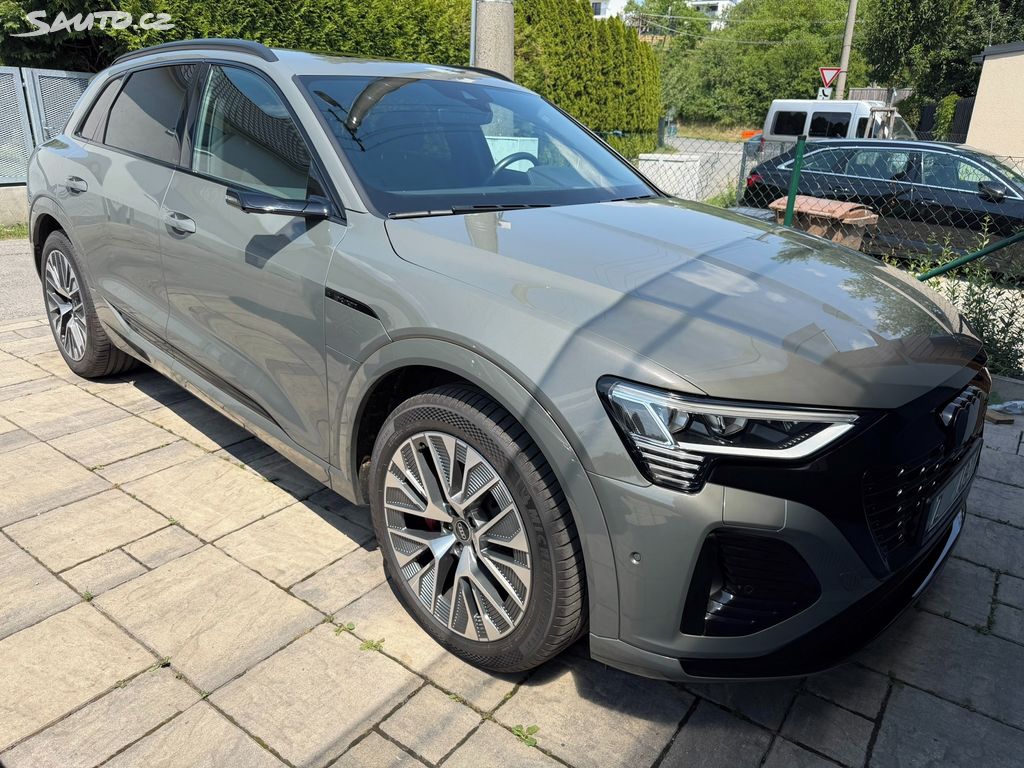 Audi Q8 e-tron, 55 S-LINE Asistenti Panor.22kW